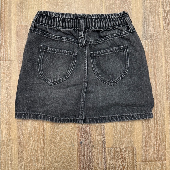 H&M Girls Denim Skirt 4-5T - Picture 2 of 3